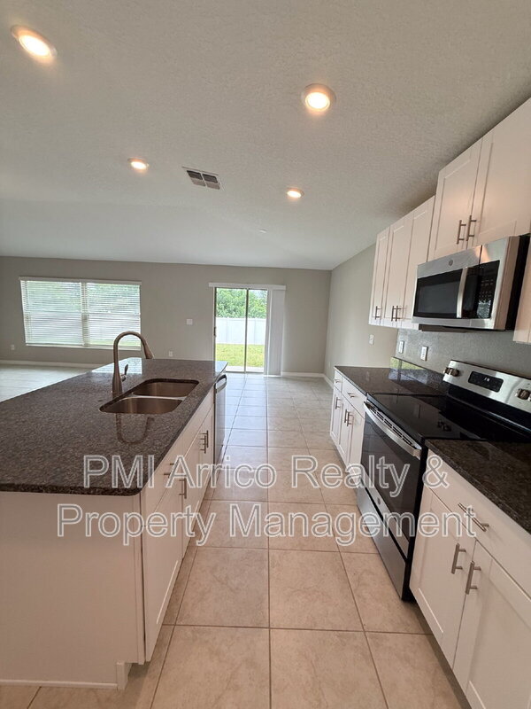 Building Photo - 12903 Wildflower Meadow Dr
