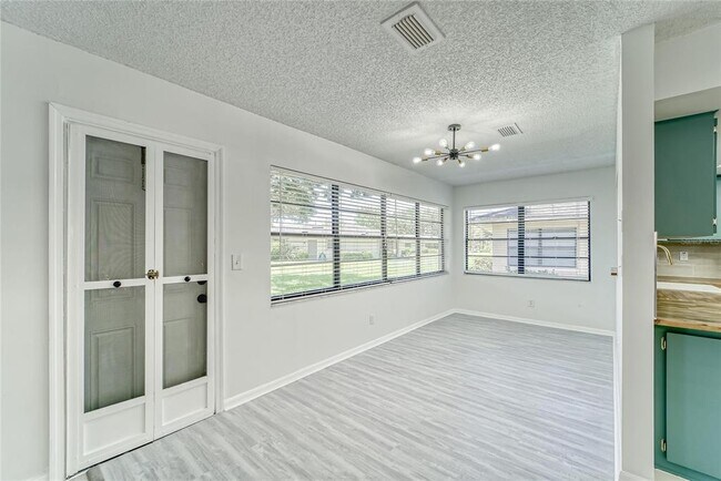 Building Photo - 1326 Idlewood Dr