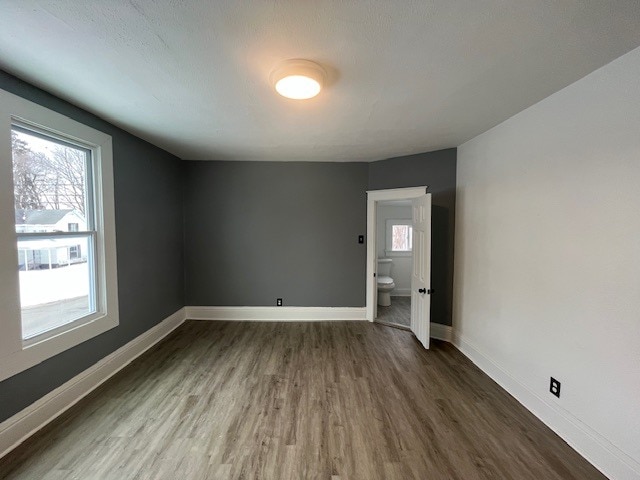 Building Photo - 934 W Garfield Ave