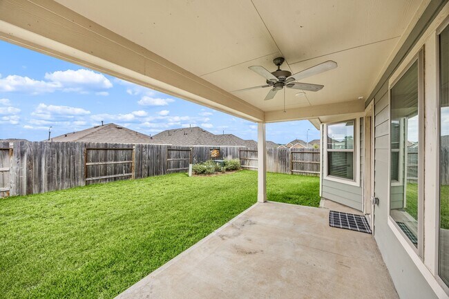 Building Photo - 723 Larkspur Shadow Dr