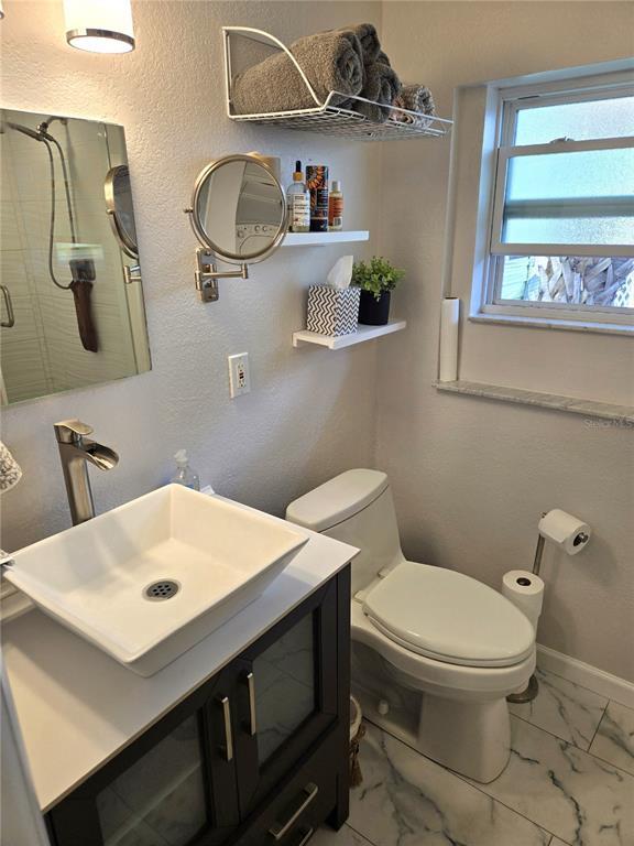 Building Photo - 2601 Gulf Dr N