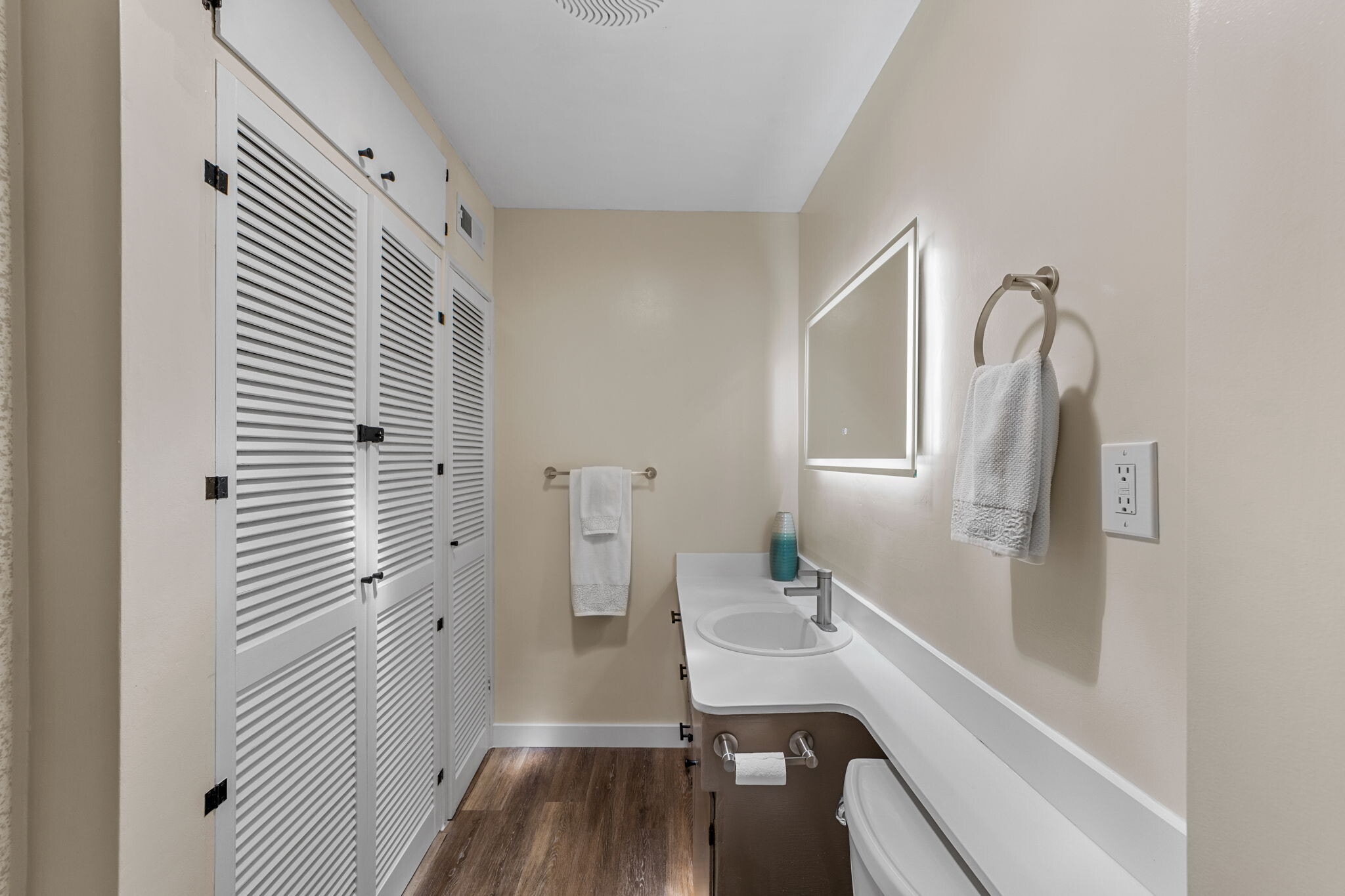 Building Photo - 4759 Baylor Dr