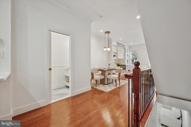 Building Photo - 2124 Pierce St