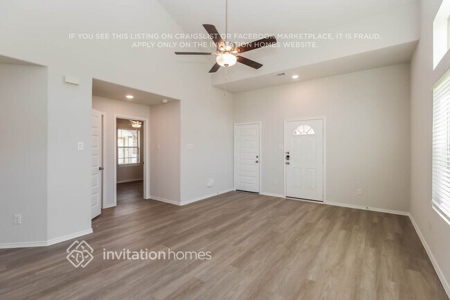 Building Photo - 24915 Aconite Ln