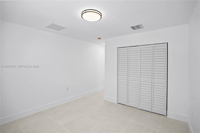 Building Photo - 5819 NW 30th Ave