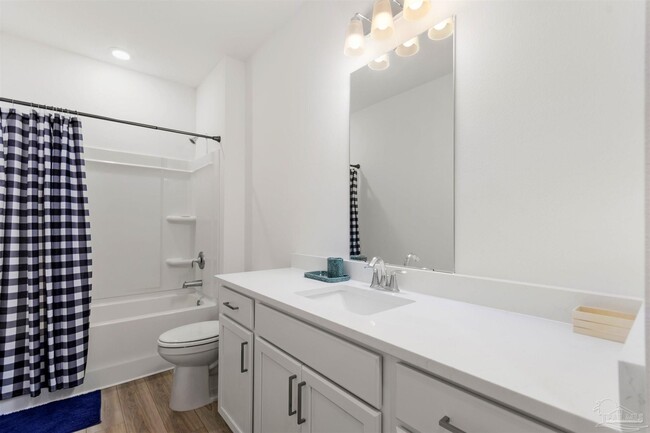 Building Photo - 6672 Paso Fino Dr