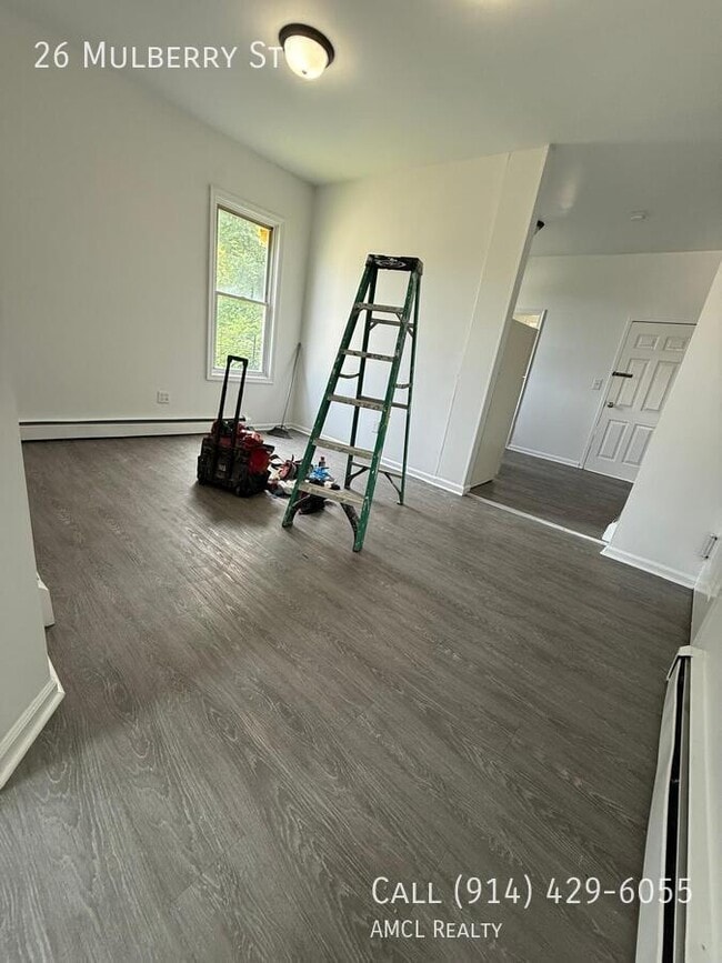 Building Photo - 26 Mulberry St