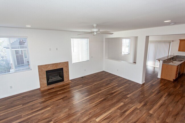 Building Photo - Clean, bright, and ready for your next chapter!