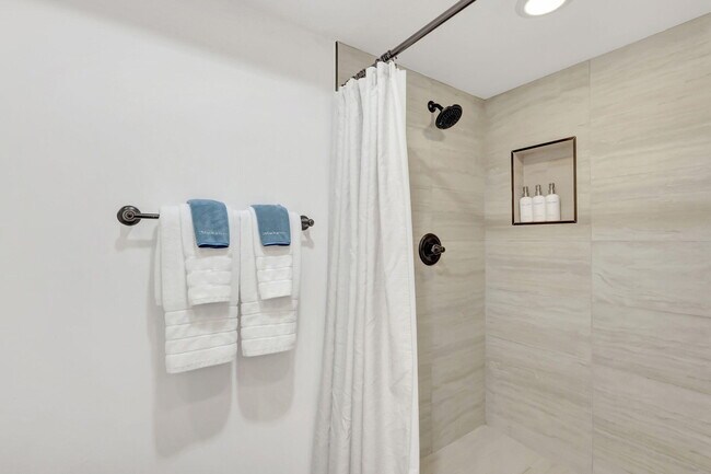 Building Photo - 334 Brackenwood Cir