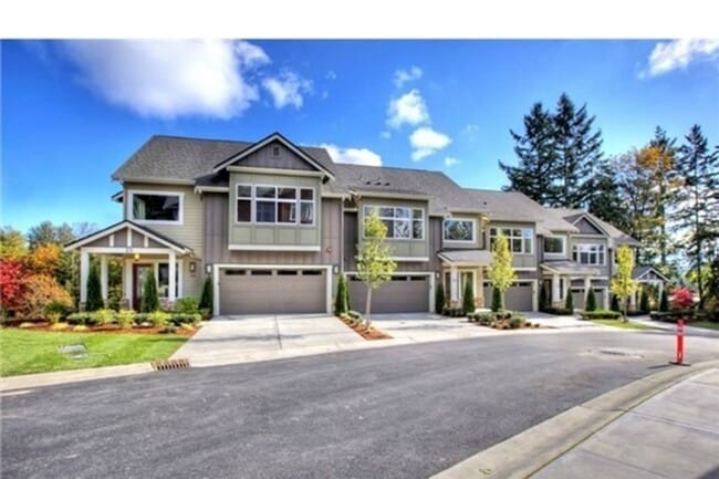 Building Photo - Spacious 4 bed Townhome in Plateau 228 in Sammamish