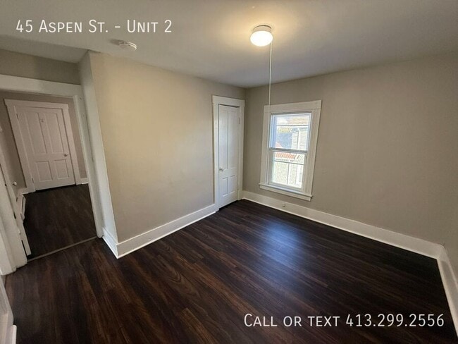 Building Photo - 45 Aspen St