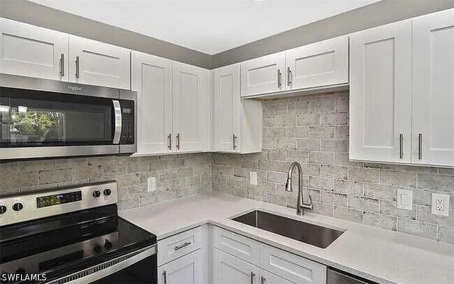 Building Photo - 5457 Ninth Ave