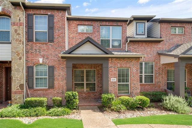Building Photo - 4245-B Swan Forest Dr