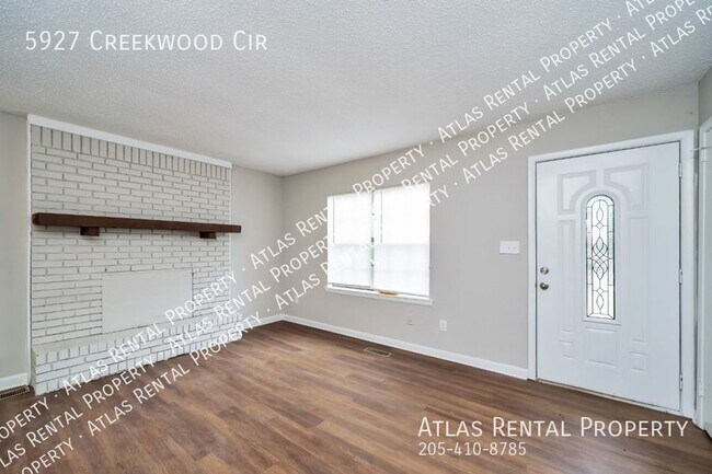 Building Photo - 5927 Creekwood Cir Irondale, AL 35210
