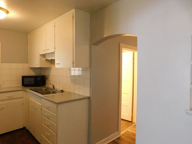 Building Photo - 1 Bedroom House In El Dorado