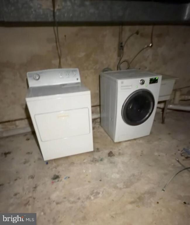 Building Photo - 1918 Bonitz St