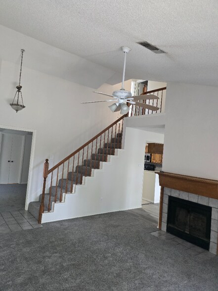 Building Photo - 919 Gable Ave