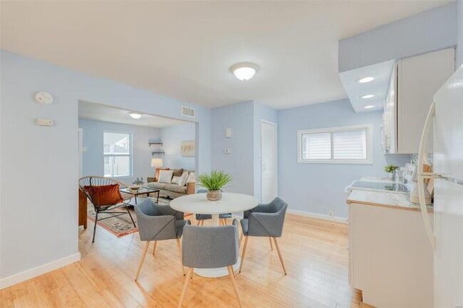 Building Photo - Fantastic 3bd/1ba home! Let yourself in!