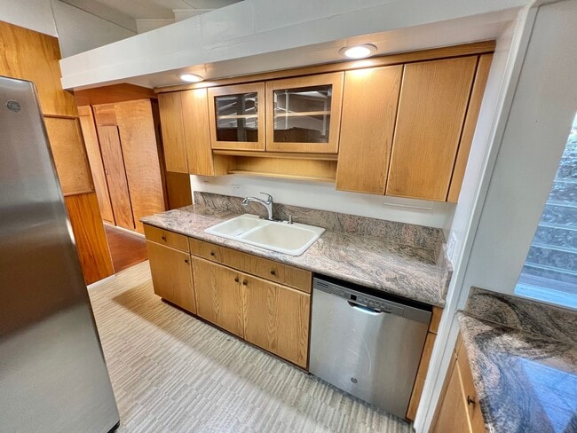 Building Photo - 3063 Volk Ave