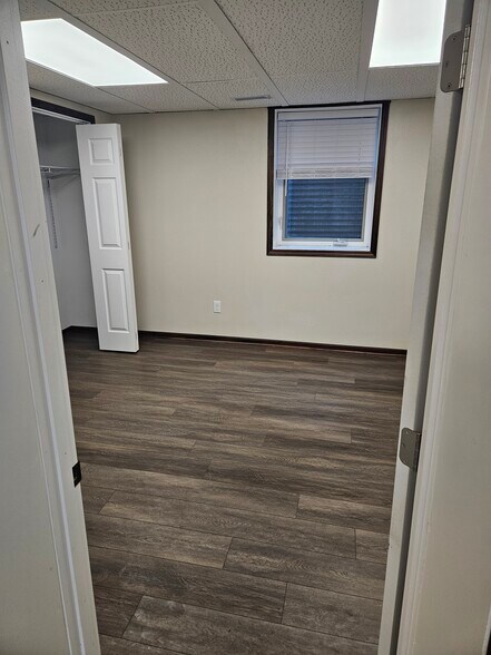 Building Photo - 1317 6th St