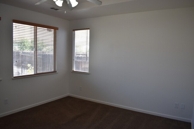 Building Photo - 1283 Orion Ct