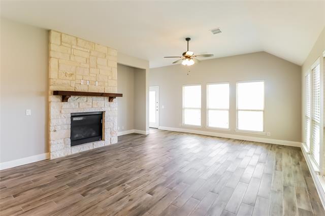 Building Photo - 9013 Conroe Dr