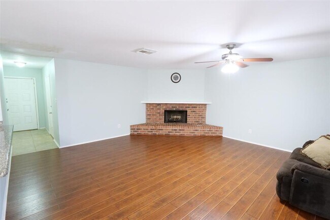 Building Photo - 14519 Louetta Rd