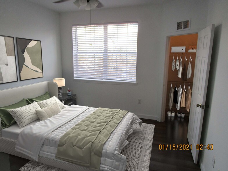 Building Photo - 410 S Villa San Marco Dr