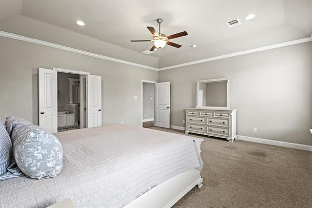 Building Photo - 3206 Woodford Dr