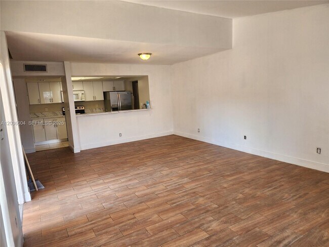 Building Photo - 12305 NW 11th Ct