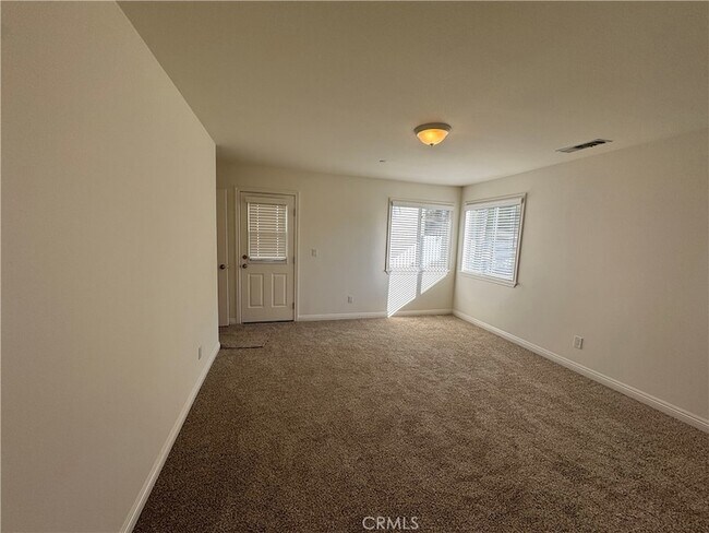 Building Photo - 1336 Calle Tulipan