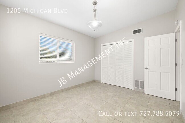 Building Photo - 1205 Michigan Blvd