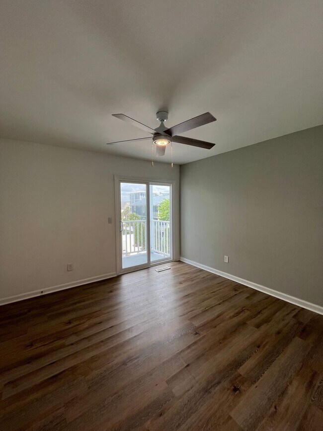 Building Photo - 1503 Carolina Beach Ave N