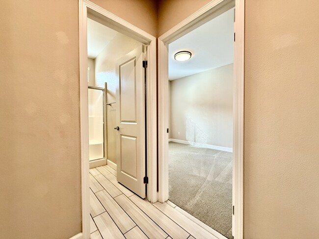 Building Photo - 7107 Oswego Ct