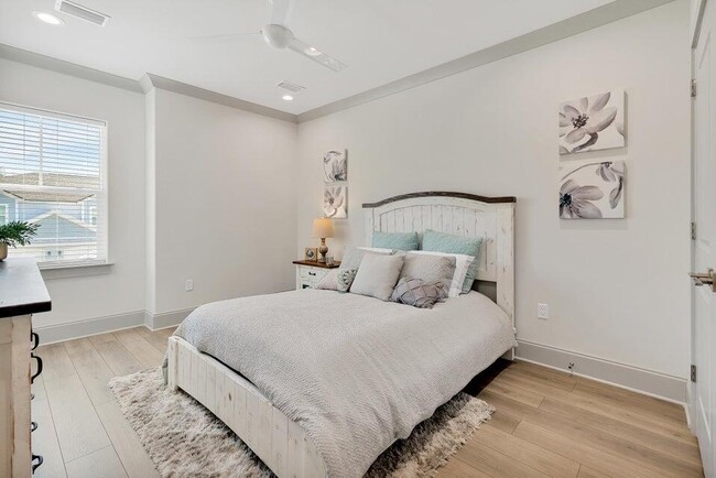 Building Photo - 56 Golden Bell Ct