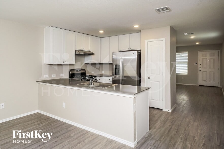 Building Photo - 5184 Fowler Crst