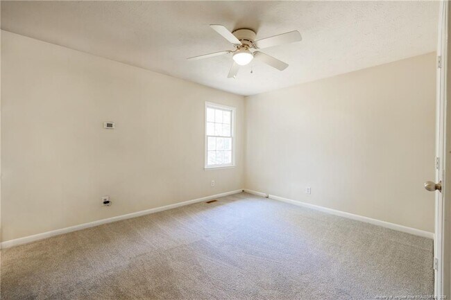 Building Photo - 1113 Oakstone Dr