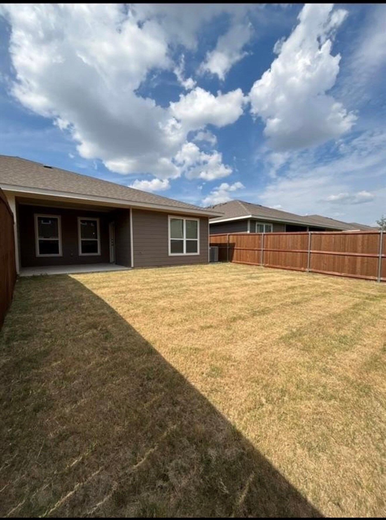 Building Photo - 628 Blackland Dr