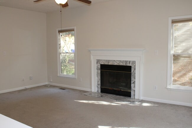 Building Photo - 112 Wenonah Way