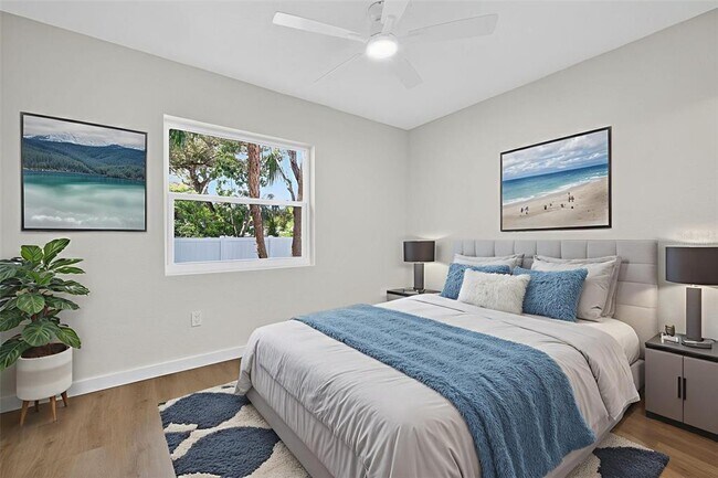 Building Photo - 2710 Boca Ciega Dr N