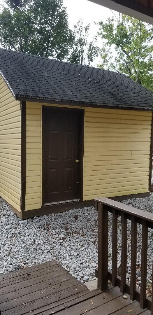 Building Photo - 169 Brentwood Ln