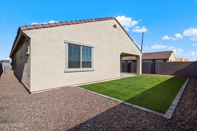 Building Photo - 10211 W Crittenden Ln