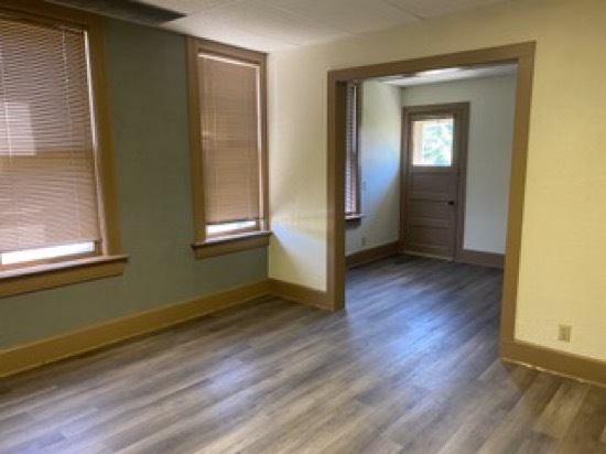 extra large bedroom with bedroom with walk in closet - 3287 N Oakland Ave