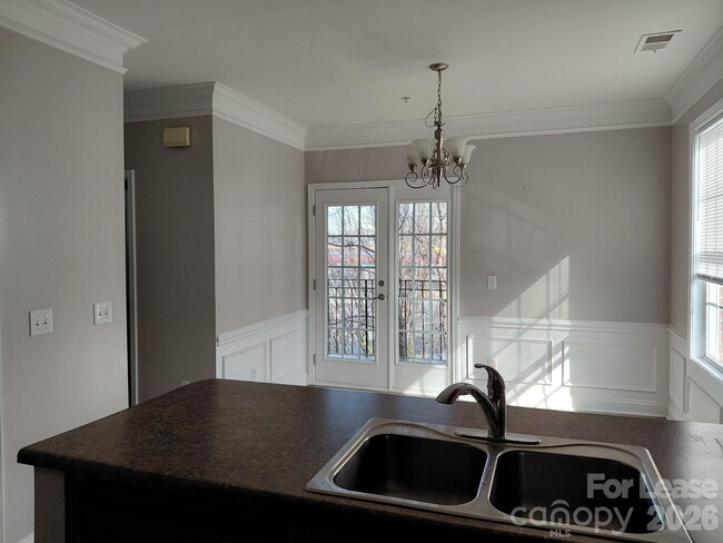 Building Photo - 105 Singleton Rd