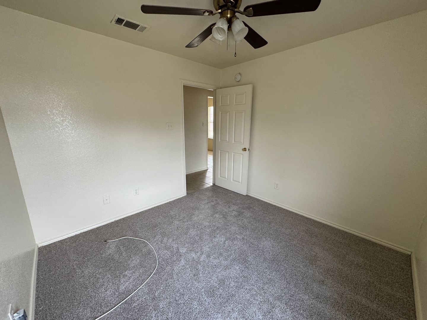 Building Photo - 1300 Dugger Cir