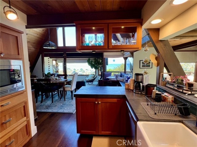 Building Photo - 610 Ardath Dr