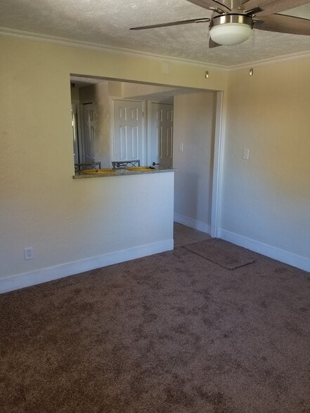 Building Photo - 2807 Middle Rd