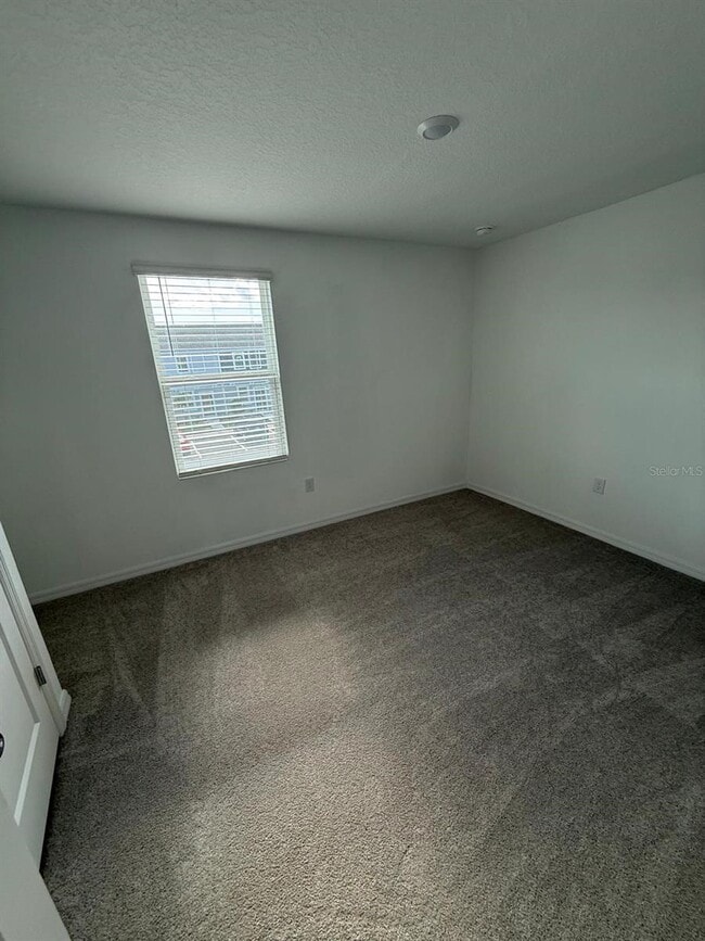 Building Photo - 2976 Skyline Lp