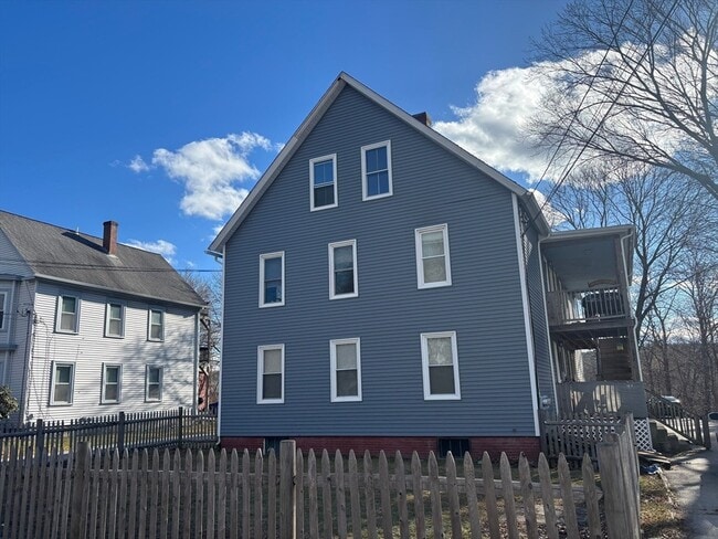 Building Photo - 292 Providence Rd