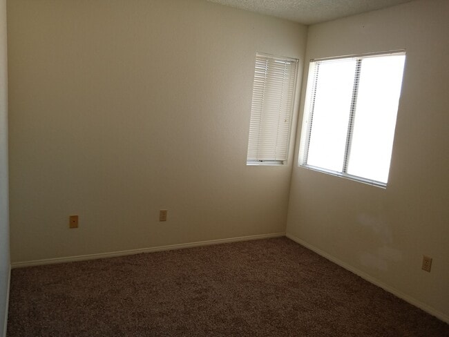 Building Photo - Another Great Listing from Libby's Realty